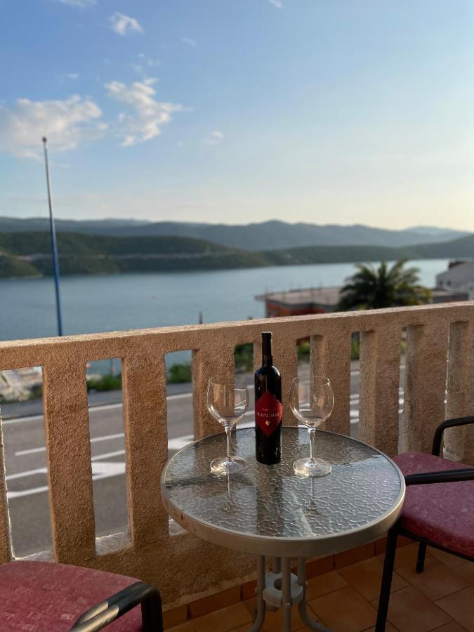 Apartments Ela Неум Экстерьер фото